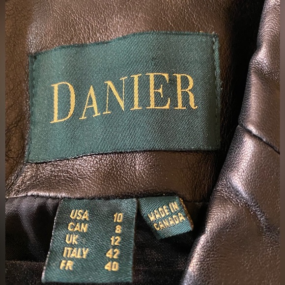 Danier Leather Blazer - Picture 3 of 3